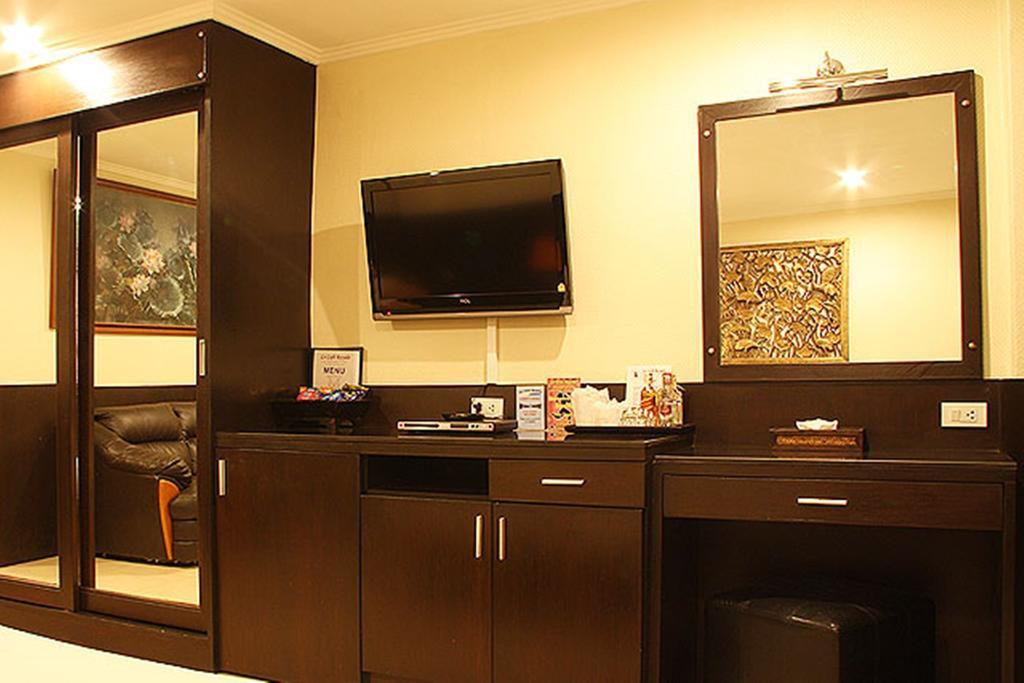 Le Cafe Royale Otel Pattaya Dış mekan fotoğraf