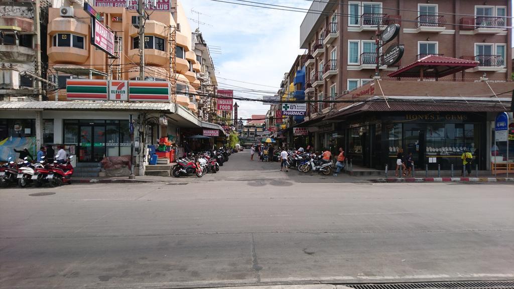 Le Cafe Royale Otel Pattaya Dış mekan fotoğraf