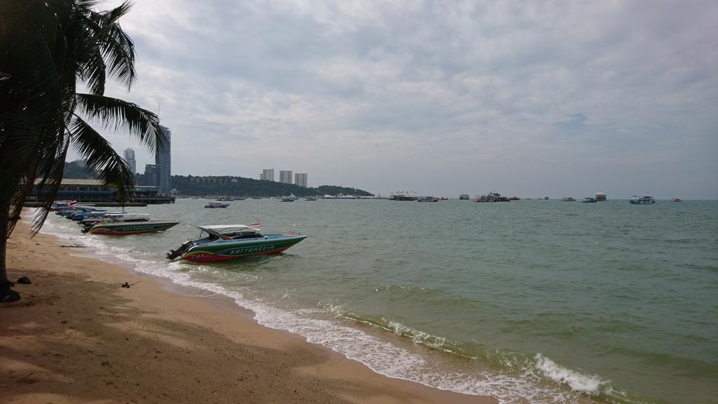 Le Cafe Royale Otel Pattaya Dış mekan fotoğraf