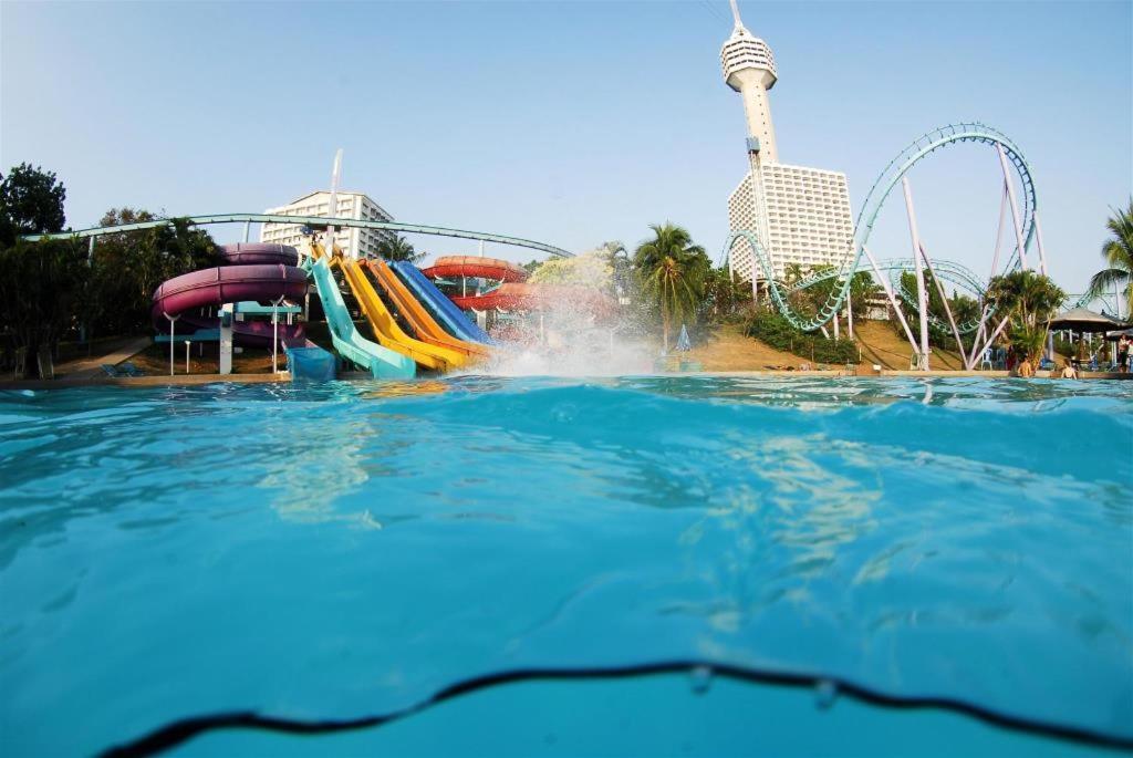 Le Cafe Royale Otel Pattaya Dış mekan fotoğraf