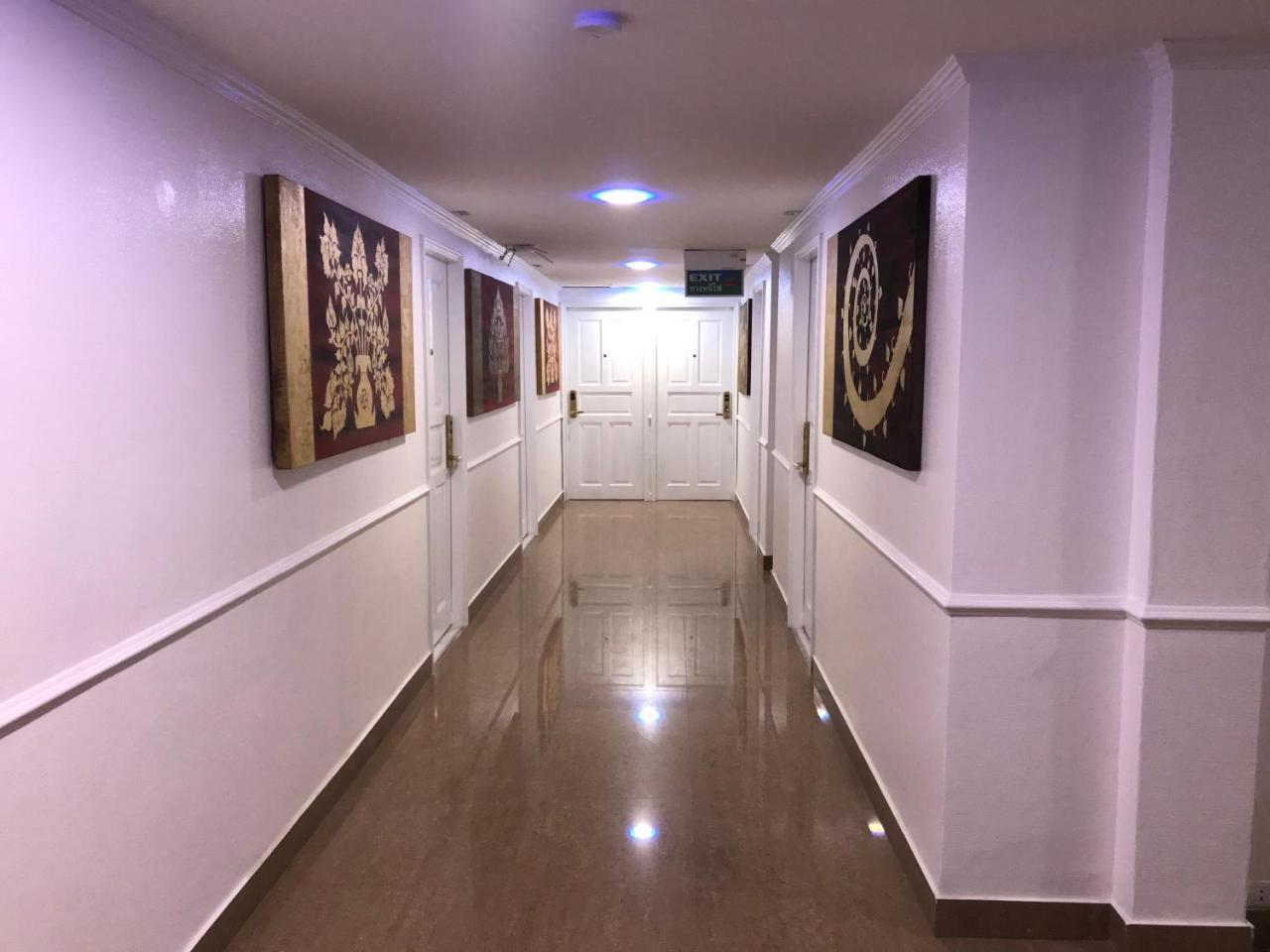 Le Cafe Royale Otel Pattaya Dış mekan fotoğraf